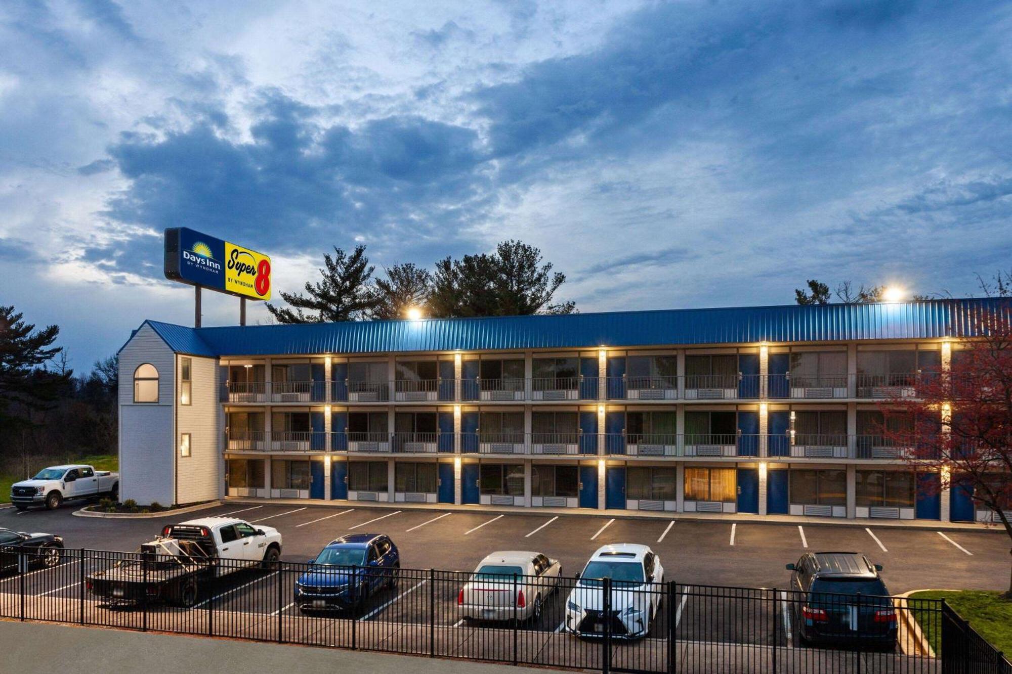 Days-Inn By Wyndham Baltimore Northwest Windsor Mill Экстерьер фото